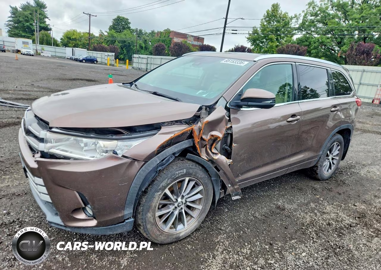 2018 Toyota Highlander Se