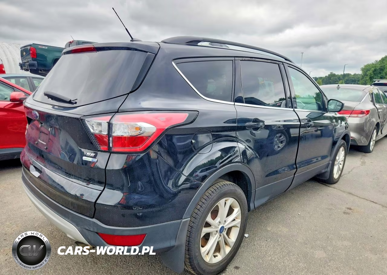 2018 Ford Escape Se VIN:1FMCU9GD2JUC38341 - 3