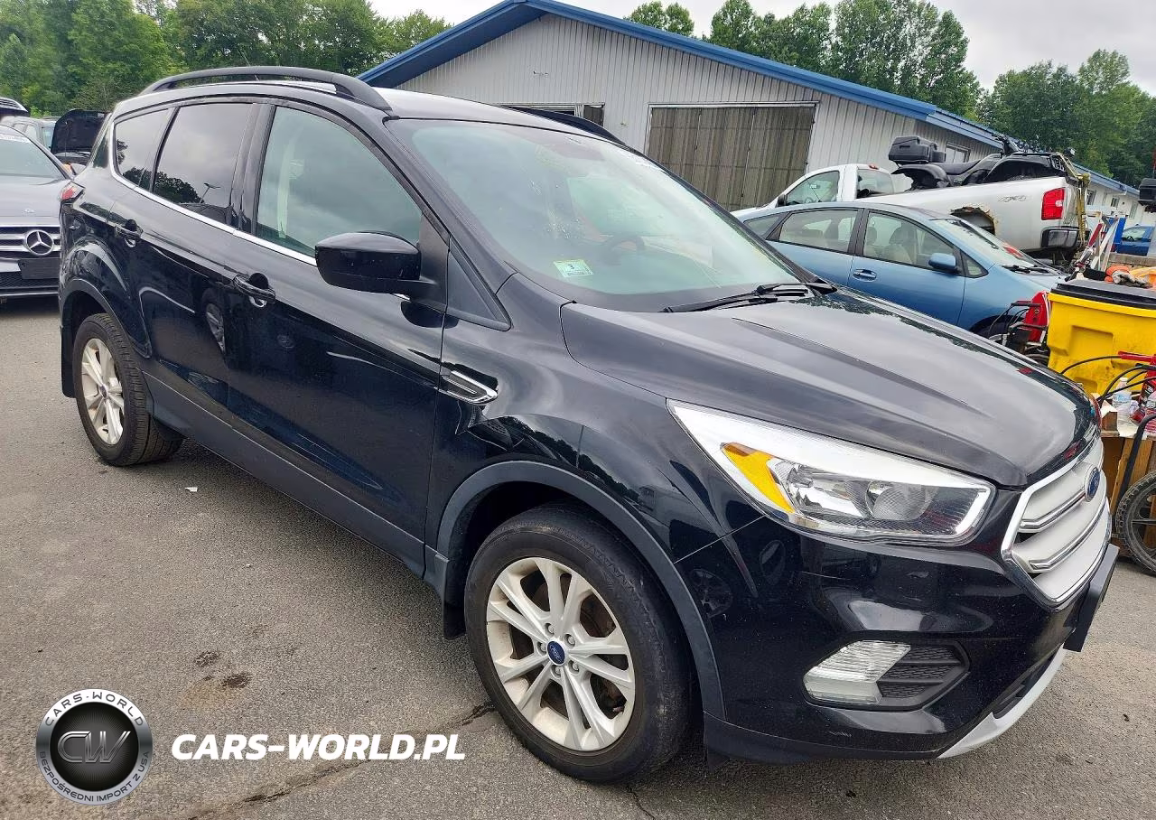 2018 Ford Escape Se VIN:1FMCU9GD2JUC38341 - 4
