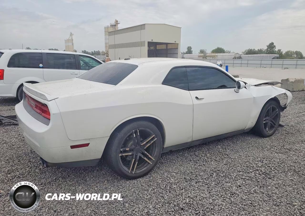 2013 Dodge Challenger Sxt VIN:2C3CDYAG8DH649532 - 3