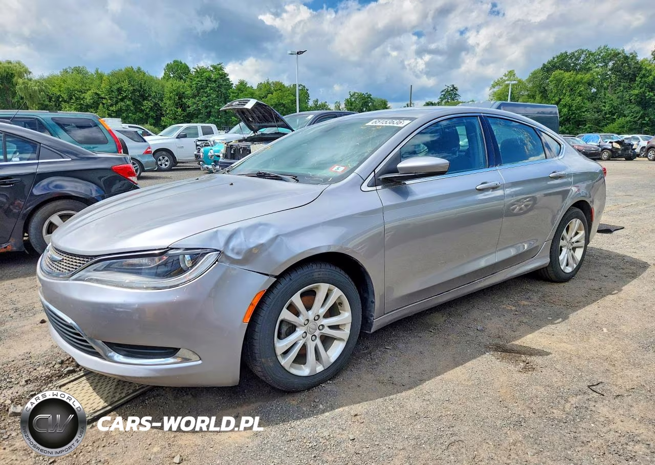 2015 Chrysler 200 Limited – zdjęcie 1 z 12