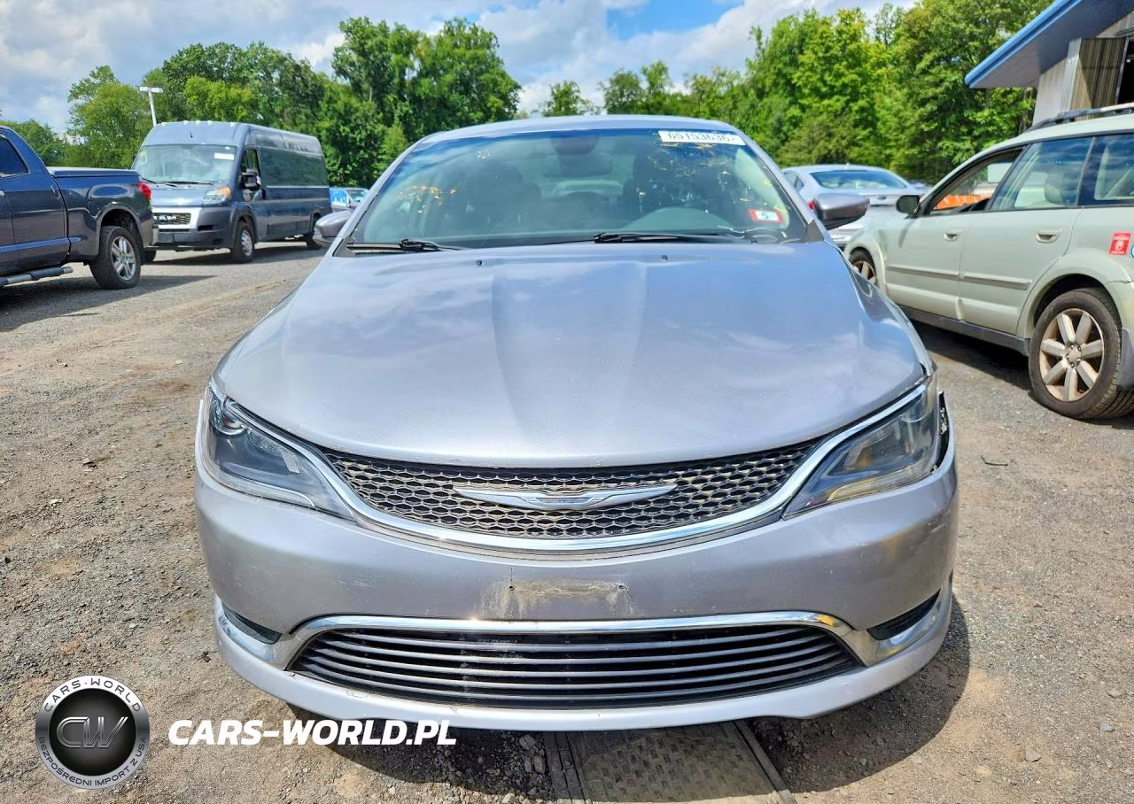 2015 Chrysler 200 Limited VIN:1C3CCCAB4FN744044 - 5