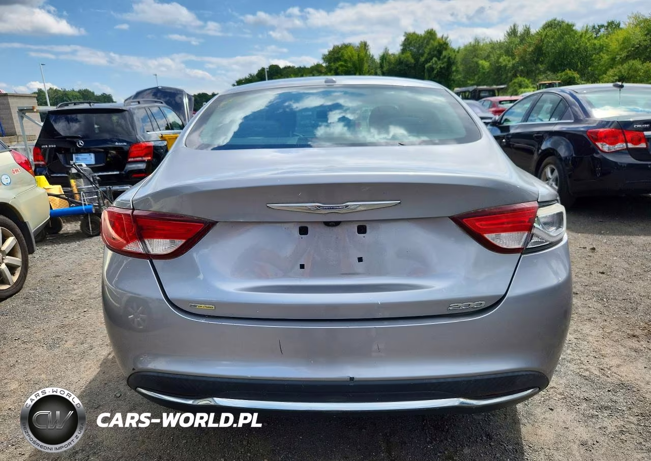 2015 Chrysler 200 Limited VIN:1C3CCCAB4FN744044 - 6
