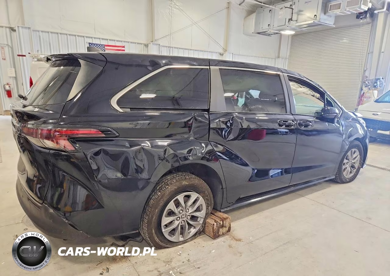 2024 Toyota Sienna Le VIN:5TDKRKEC4RS188917 - 3