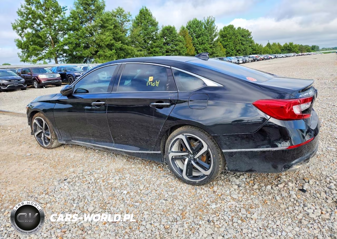 2018 Honda Accord Touring VIN:1HGCV1F96JA108095 - 2