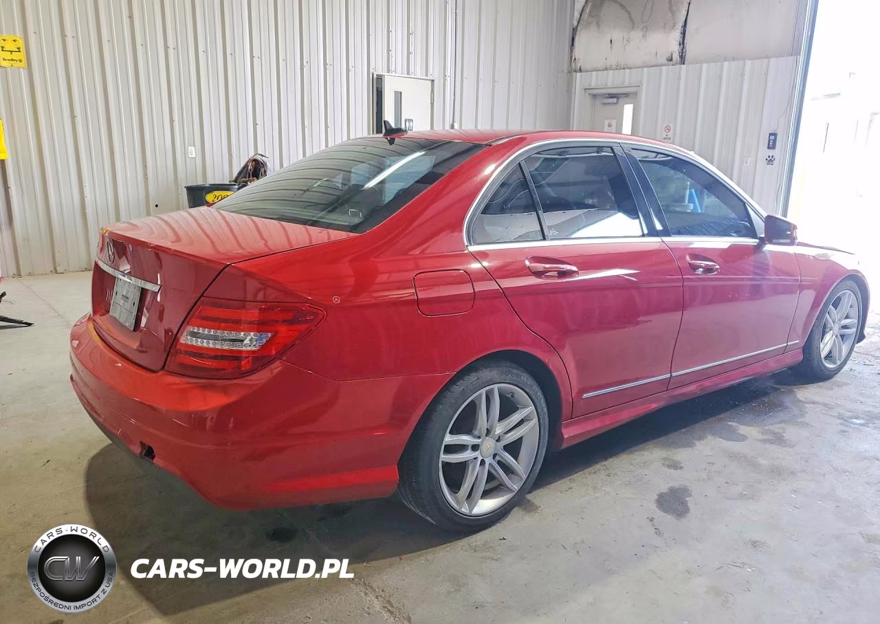 2013 Mercedes-Benz C 250 VIN:WDDGF4HB0DR272680 - 3