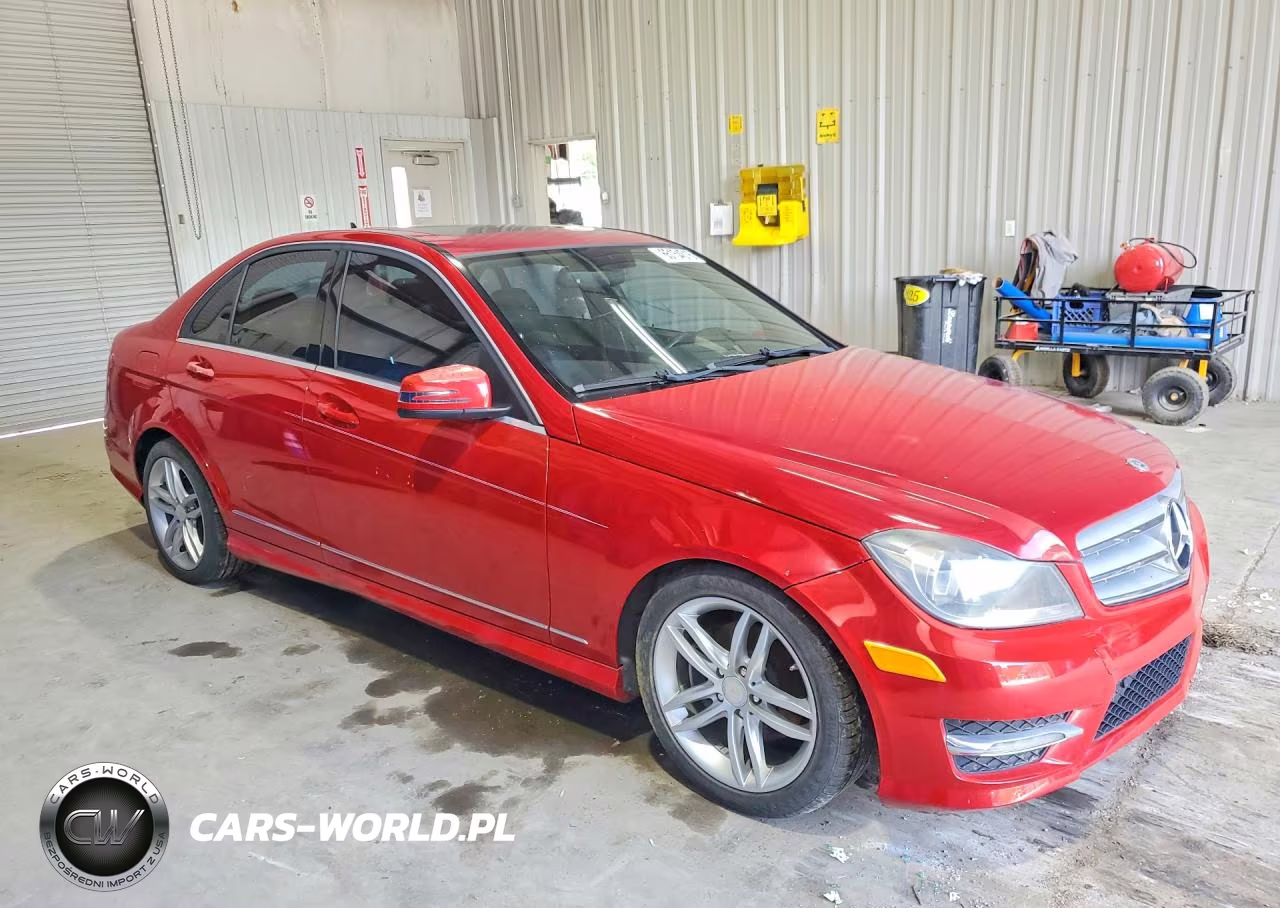 2013 Mercedes-Benz C 250 VIN:WDDGF4HB0DR272680 - 4