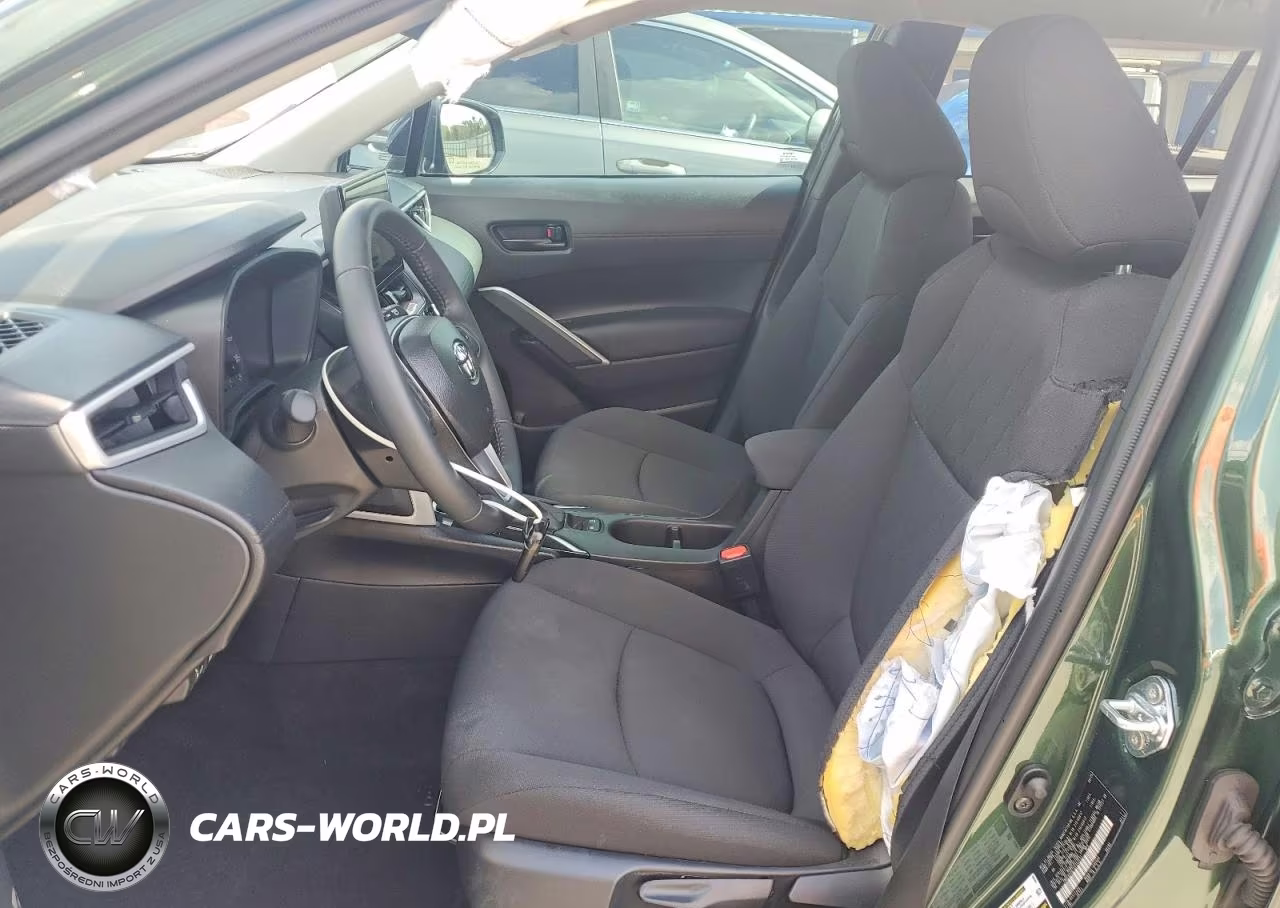 2025 Toyota Corolla Cross Le VIN:7MUCAAAG7SV143531 - 7