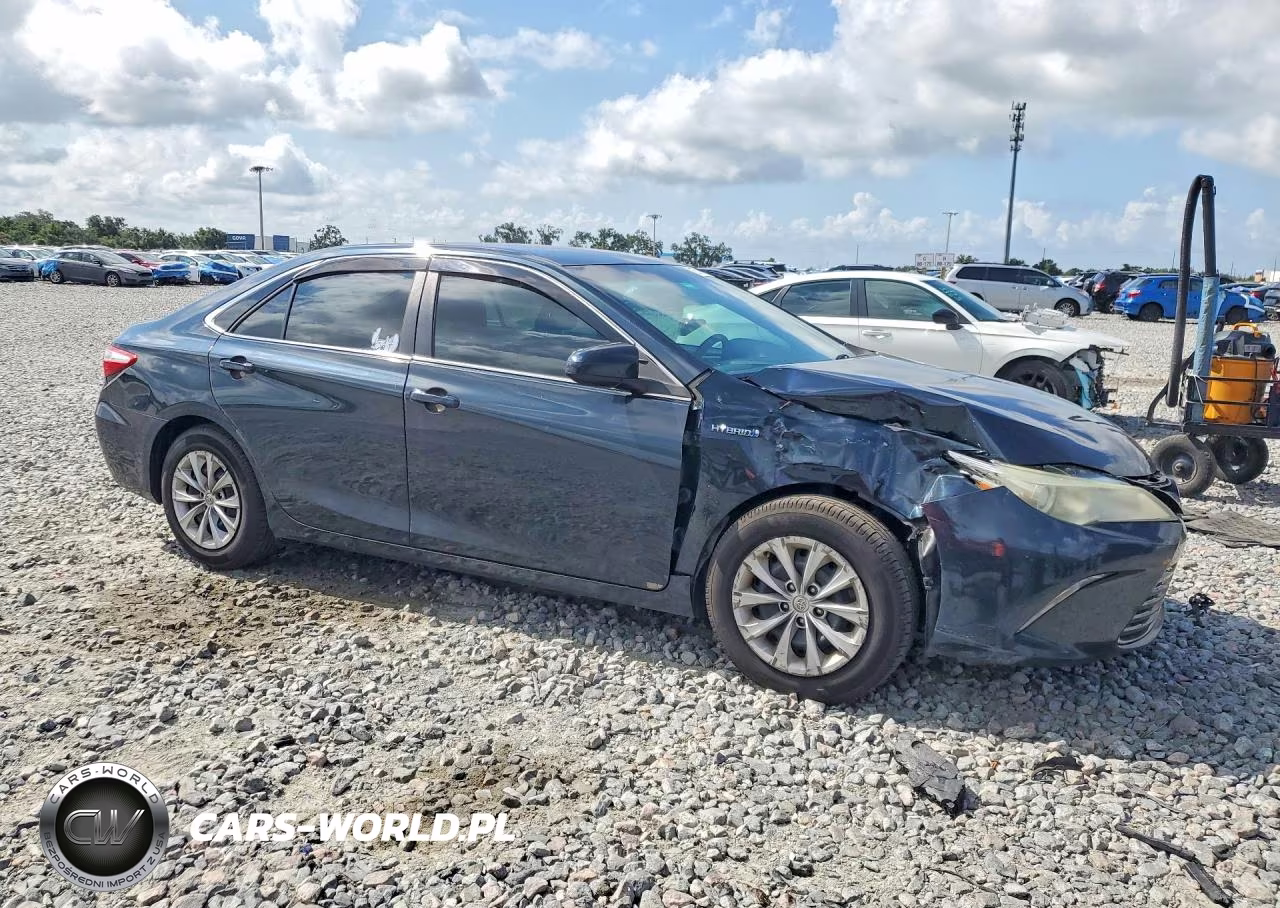 2015 Toyota Camry Hybrid Le VIN:4T1BD1FK9FU147197 - 4