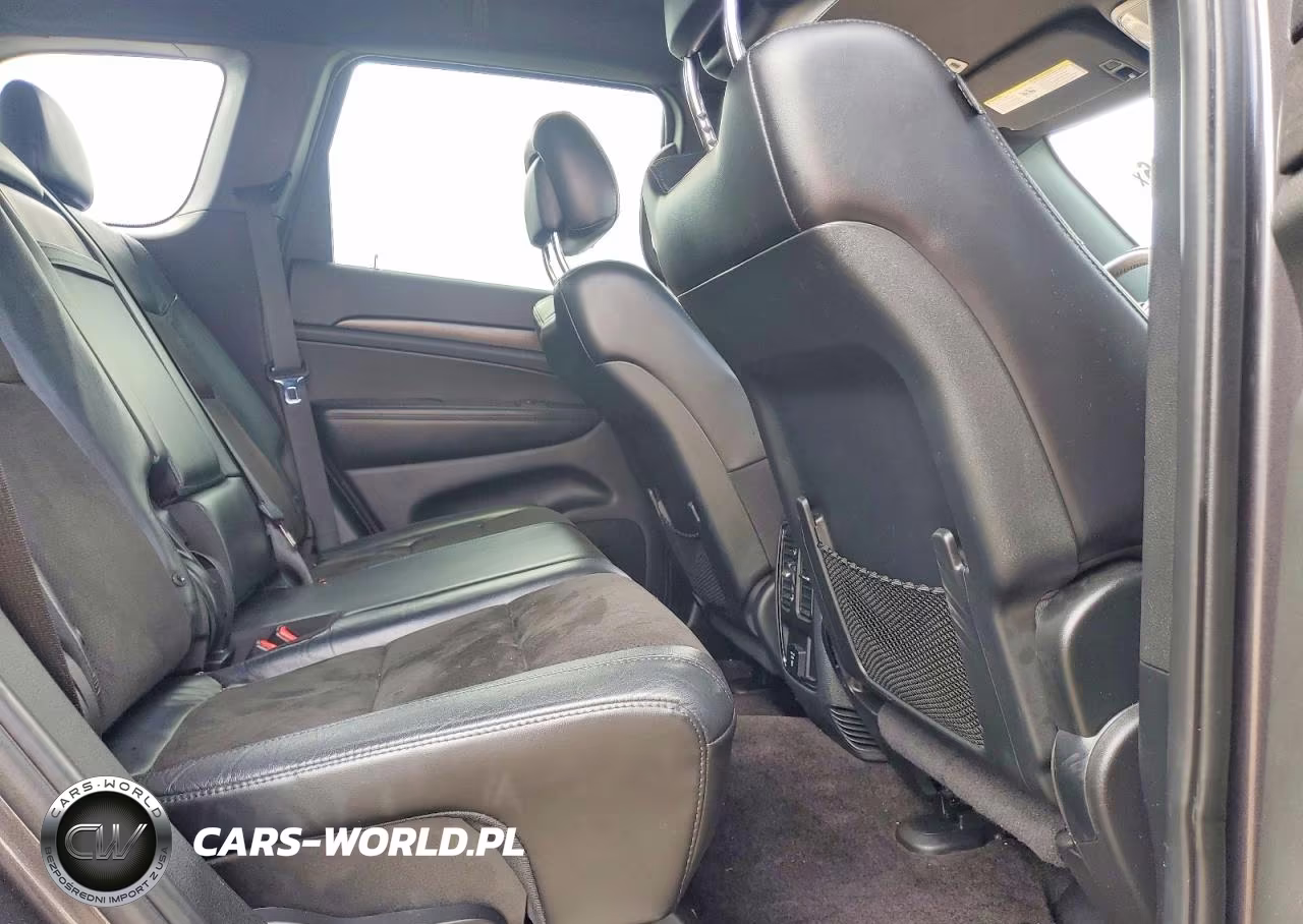 2023 Chevrolet Suburban K1500 Premier VIN:1GNSKFKD7PR230489 - 11
