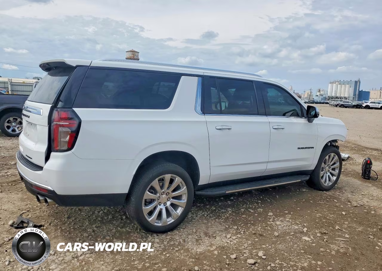 2023 Chevrolet Suburban K1500 Premier VIN:1GNSKFKD7PR230489 - 3