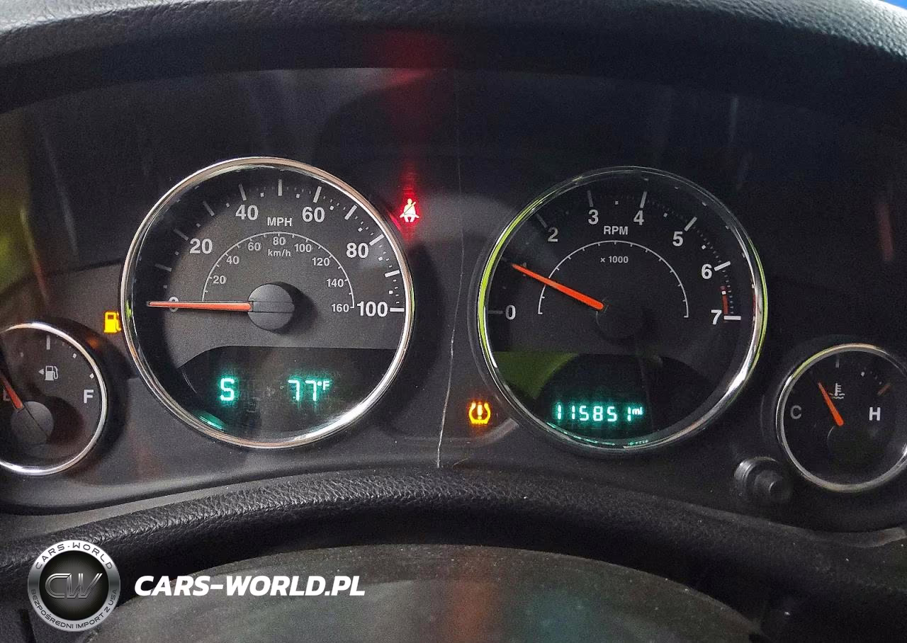 2016 Jeep Wrangler Unlimited Sahara VIN:1C4BJWEG0GL156062 - 9