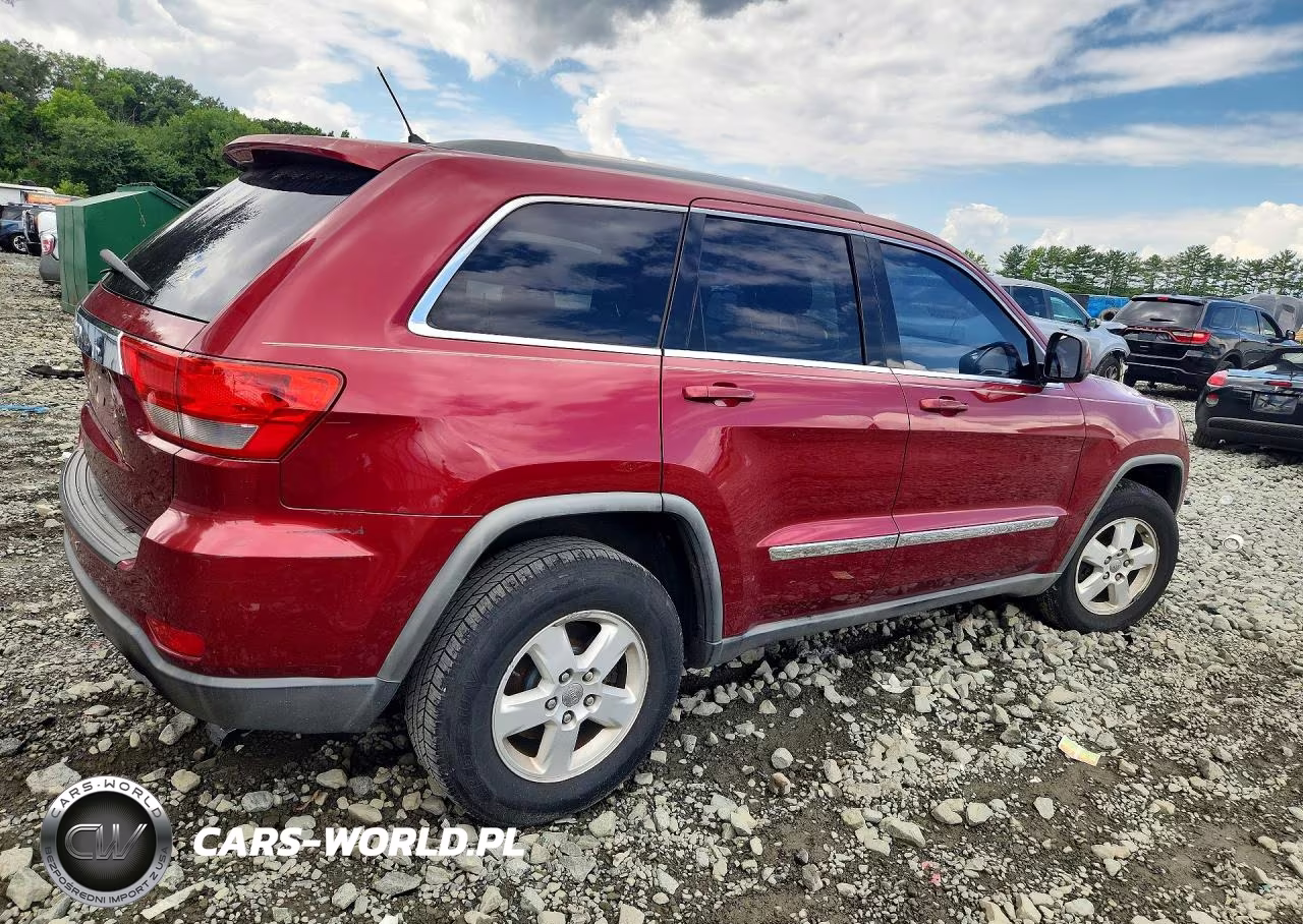 2012 Jeep Grand Cherokee Laredo VIN:1C4RJFAG6CC174208 - 3