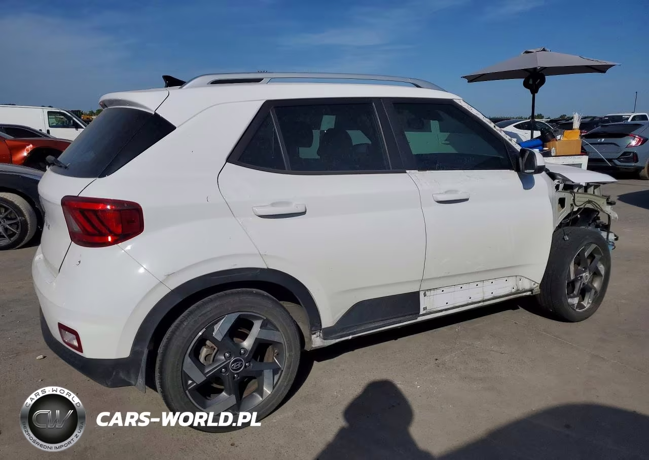 2022 Hyundai Venue Sel VIN:KMHRC8A38NU199963 - 3