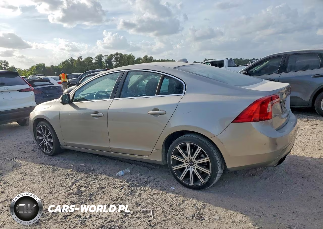 2015 Volvo S60 Platinum VIN:YV149MFM2F1346704 - 2
