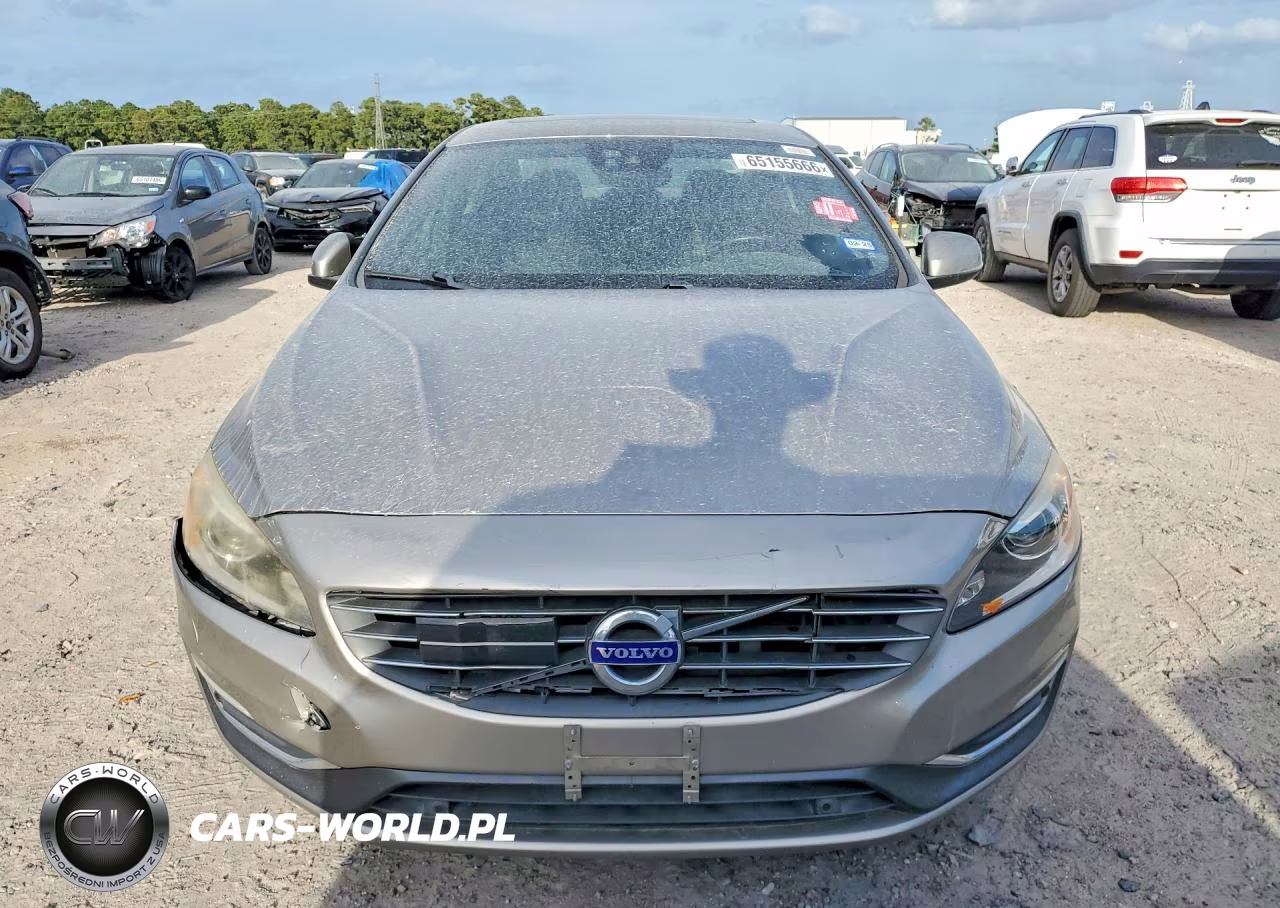 2015 Volvo S60 Platinum VIN:YV149MFM2F1346704 - 5