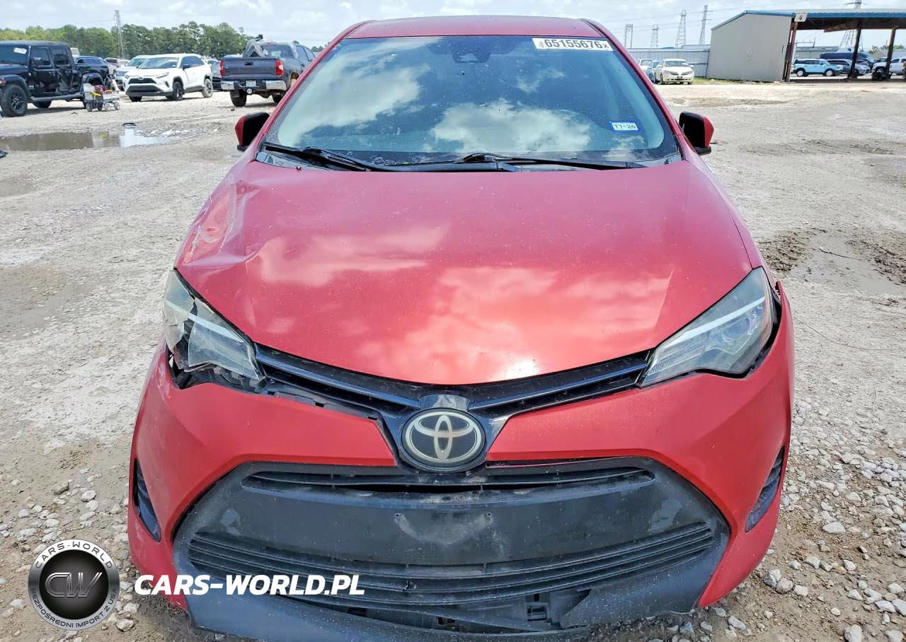 2017 Toyota Corolla Le VIN:5YFBURHEXHP649193 - 5