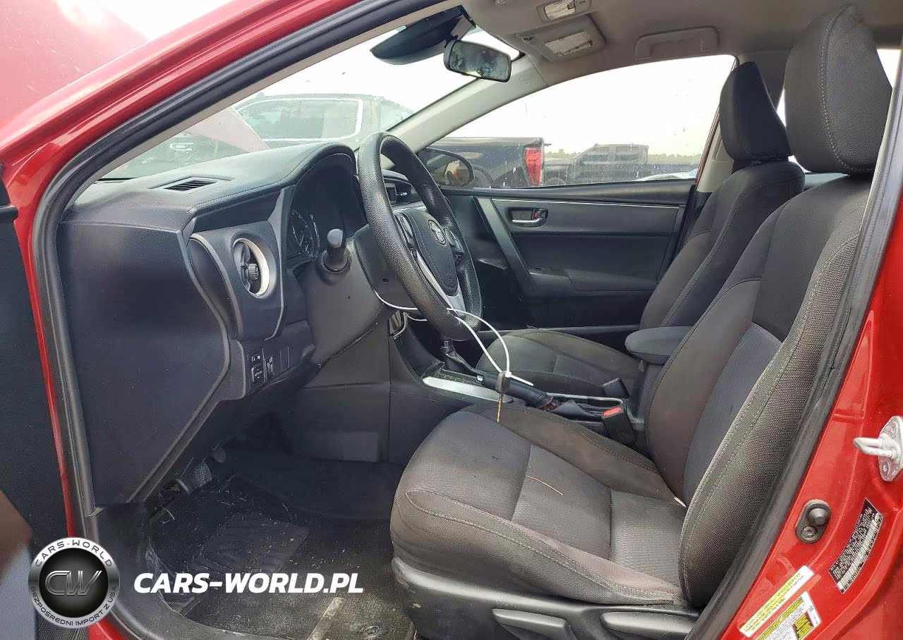 2017 Toyota Corolla Le VIN:5YFBURHEXHP649193 - 7