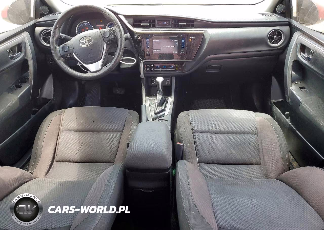 2017 Toyota Corolla Le VIN:5YFBURHEXHP649193 - 8