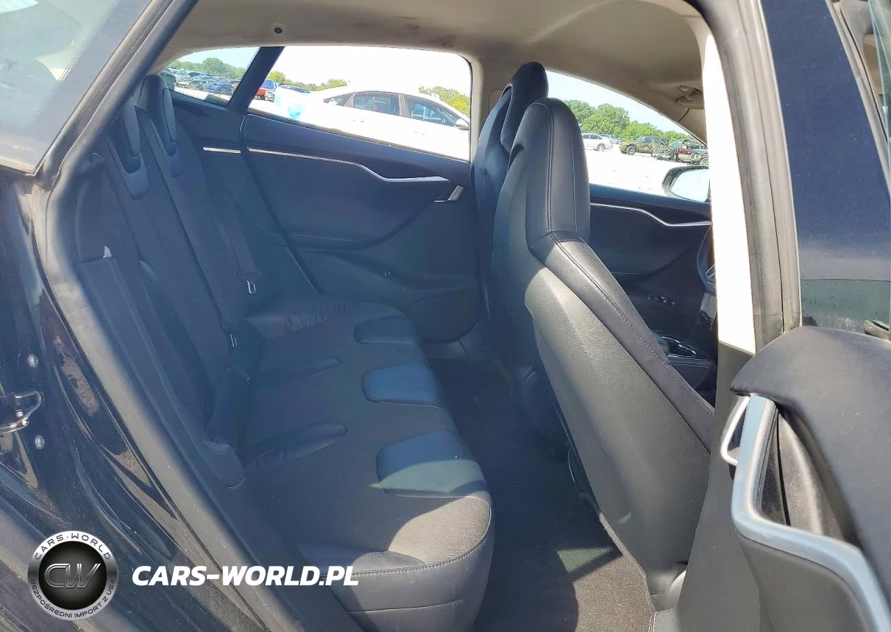 2014 Tesla Model S VIN:5YJSA1S11EFP38724 - 11