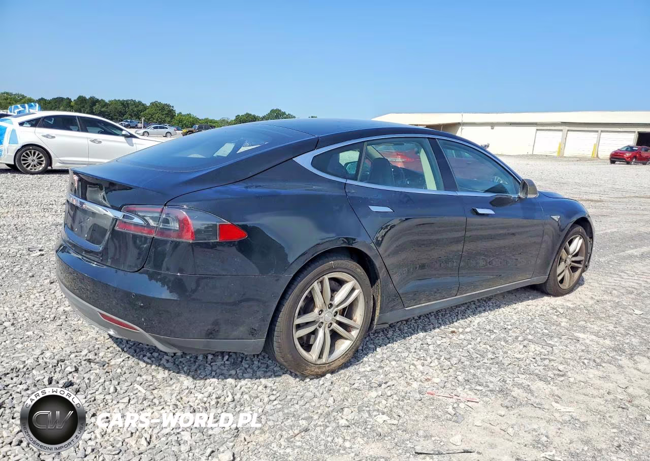 2014 Tesla Model S VIN:5YJSA1S11EFP38724 - 3