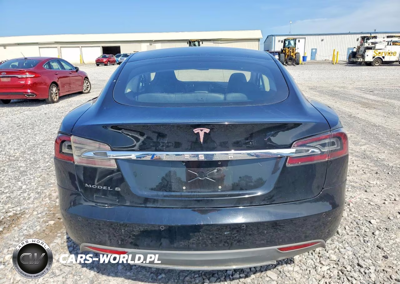 2014 Tesla Model S VIN:5YJSA1S11EFP38724 - 6