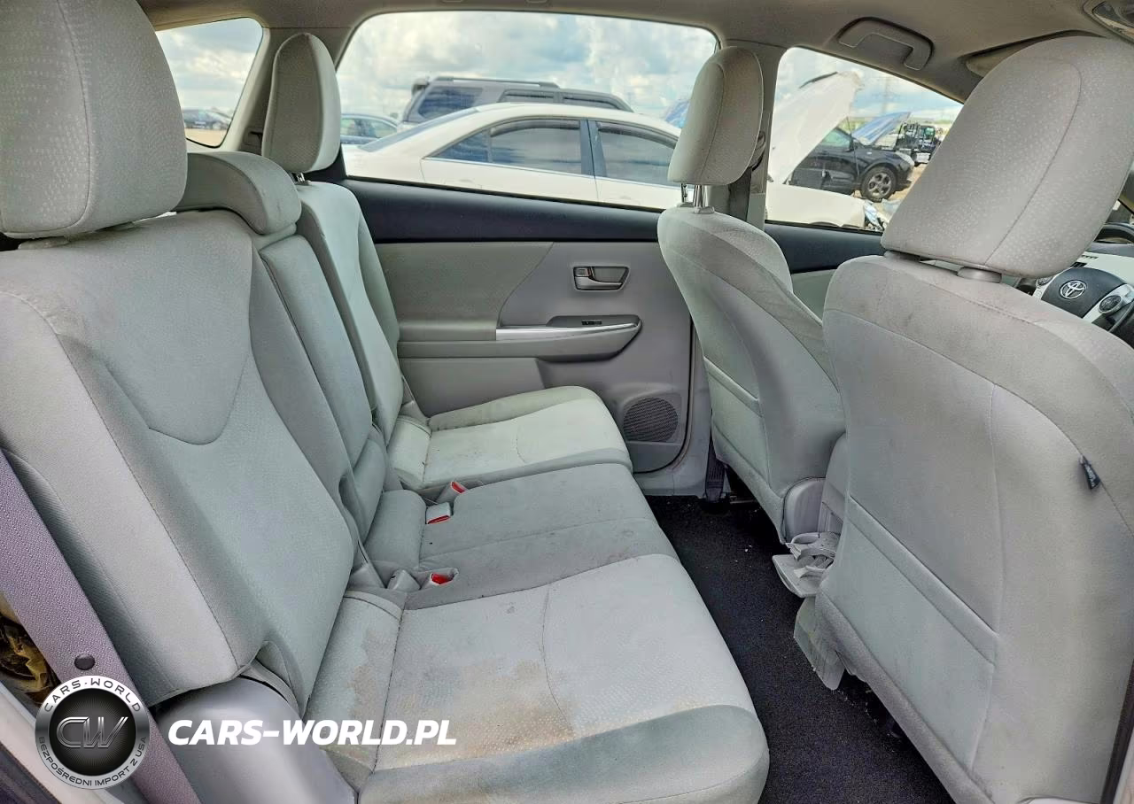 2013 Toyota Prius V Three VIN:JTDZN3EU3D3222719 - 10