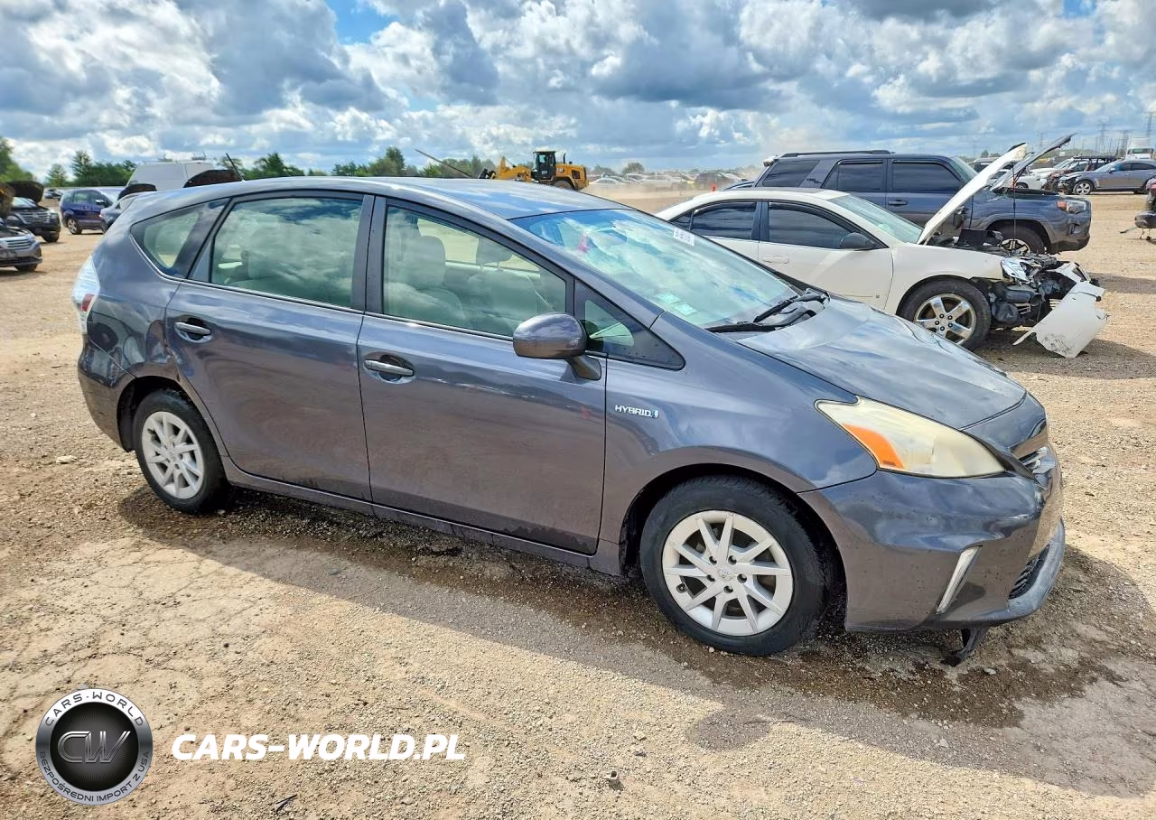 2013 Toyota Prius V Three VIN:JTDZN3EU3D3222719 - 4