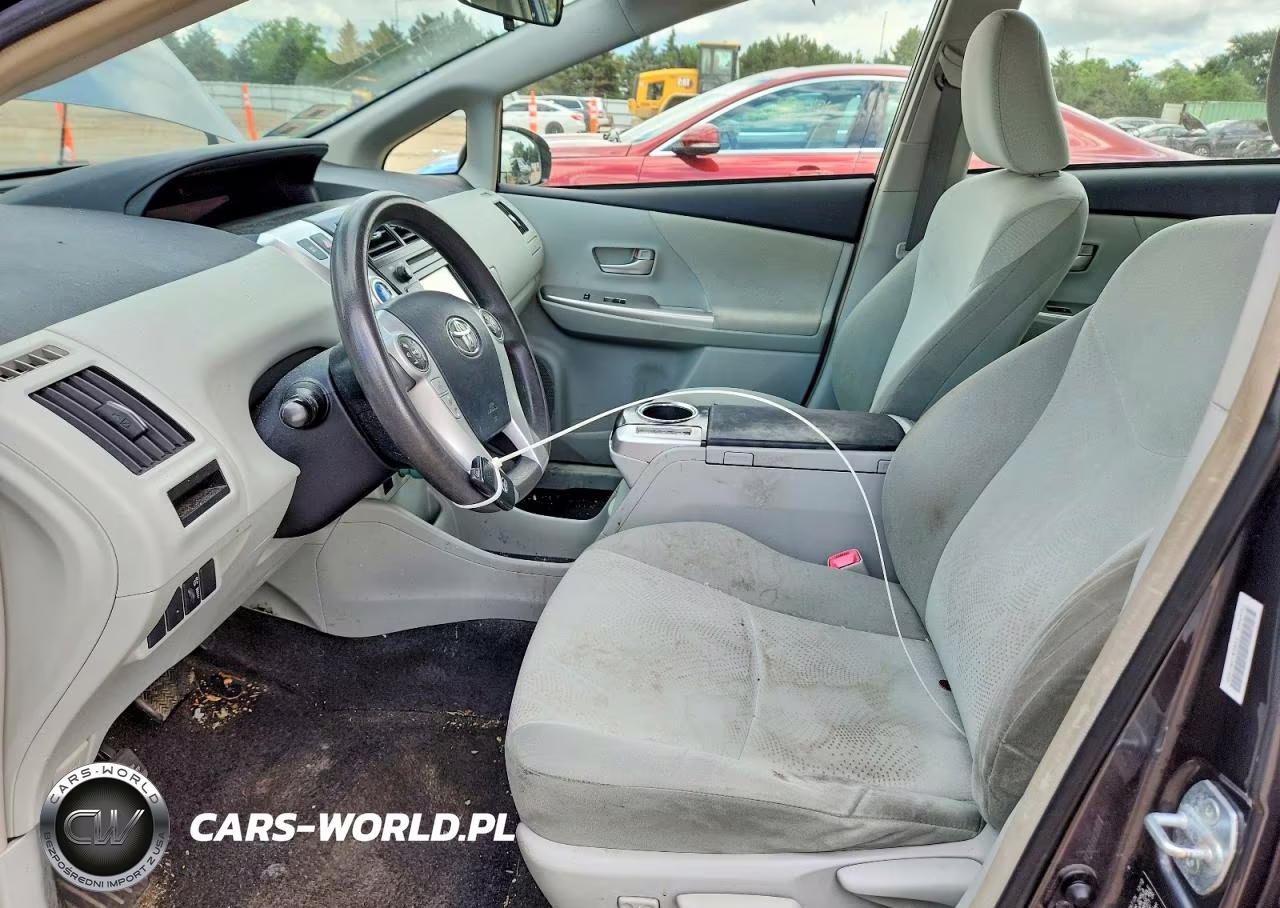 2013 Toyota Prius V Three VIN:JTDZN3EU3D3222719 - 7