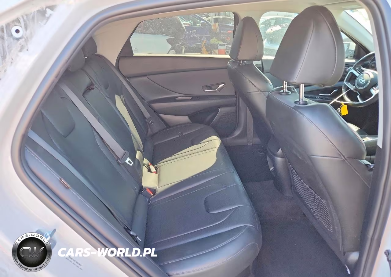 2025 Hyundai Elantra Limited VIN:KMHLN4DJ1SU129493 - 10