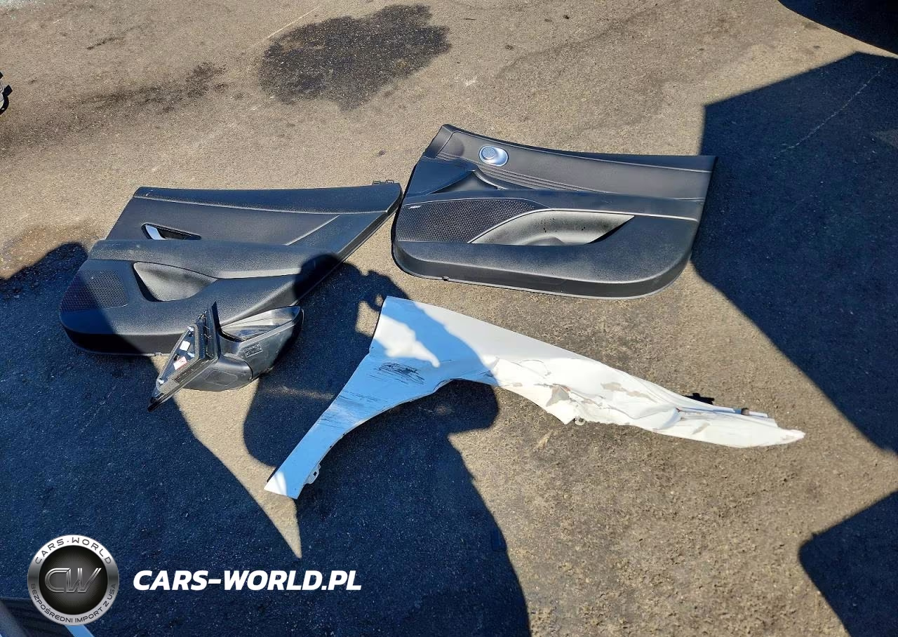 2025 Hyundai Elantra Limited VIN:KMHLN4DJ1SU129493 - 12
