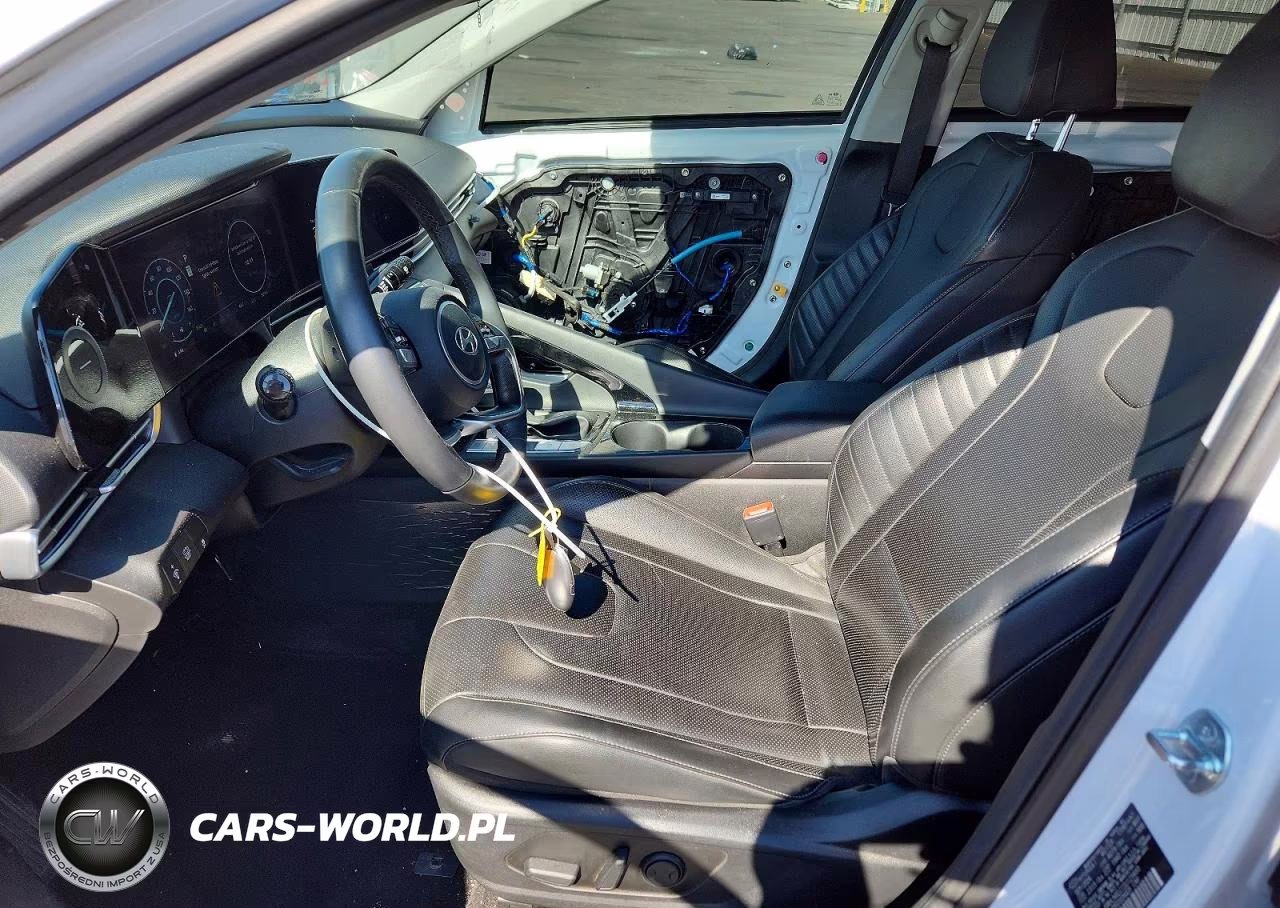 2025 Hyundai Elantra Limited VIN:KMHLN4DJ1SU129493 - 7