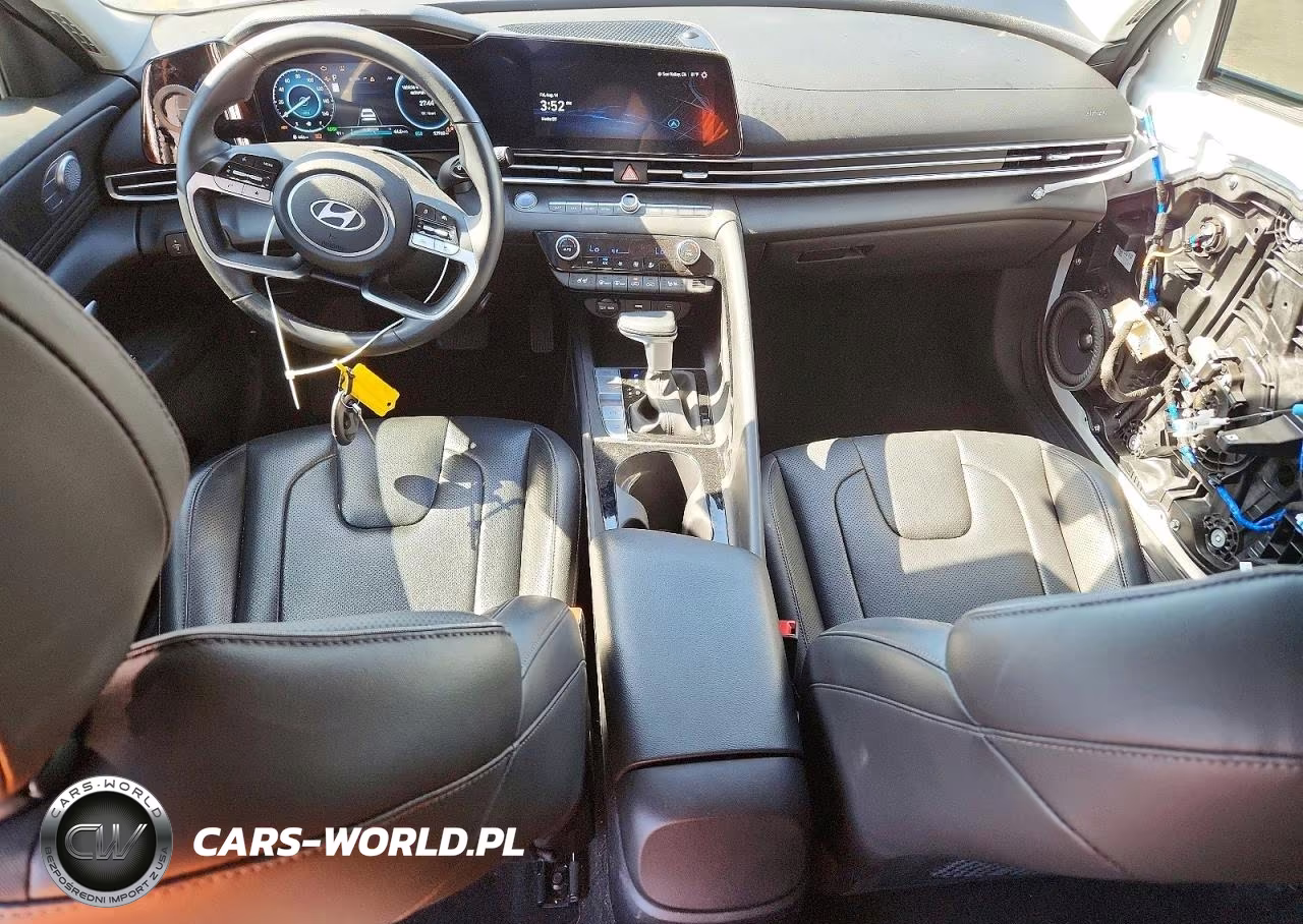 2025 Hyundai Elantra Limited VIN:KMHLN4DJ1SU129493 - 8
