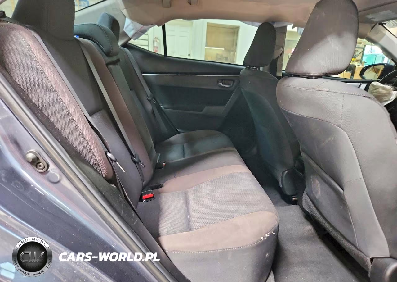 2019 Toyota Corolla Le VIN:5YFBURHEXKP940039 - 10