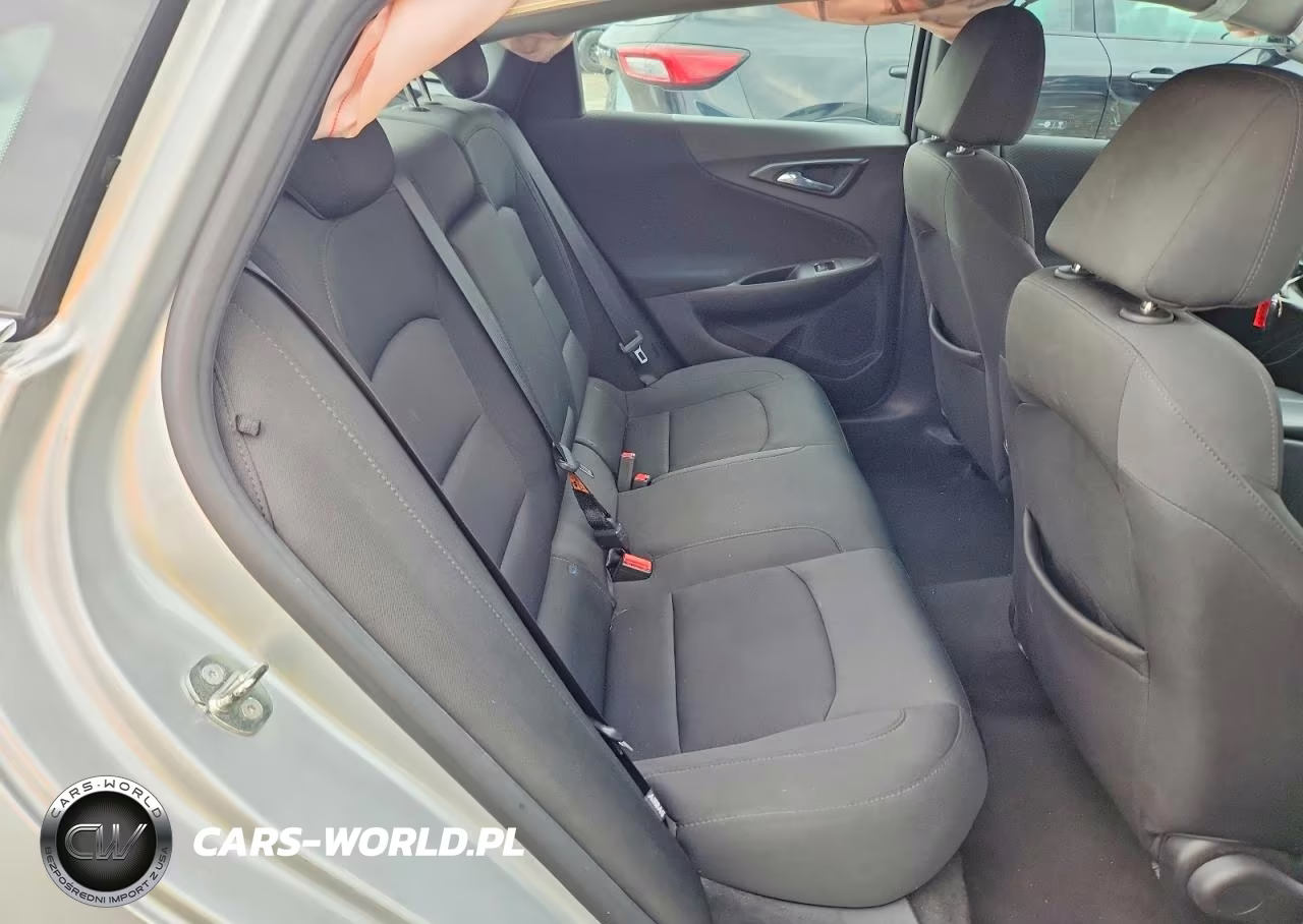 2018 Chevrolet Malibu Lt VIN:1G1ZD5STXJF137521 - 10