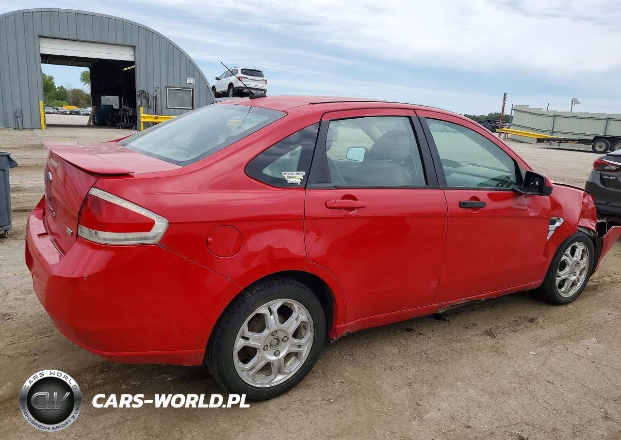 2008 Ford Focus Se VIN:1FAHP35N38W122418 - 3