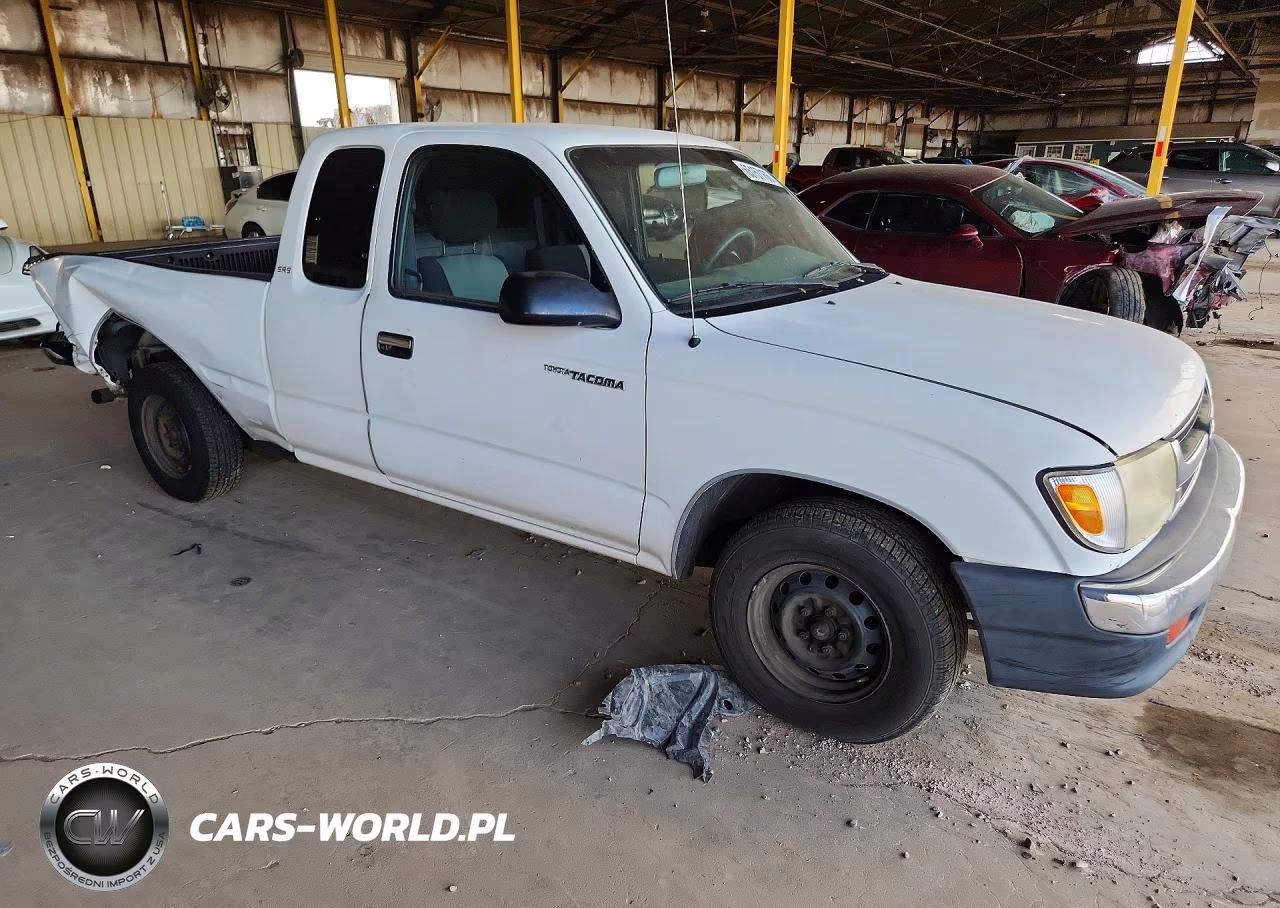 2000 Toyota Tacoma Base VIN:4TAVL52N4YZ613745 - 4
