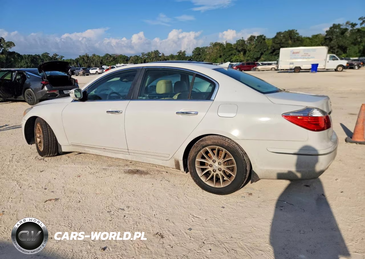 2011 Hyundai Genesis 3.8L VIN:KMHGC4DE8BU117559 - 2