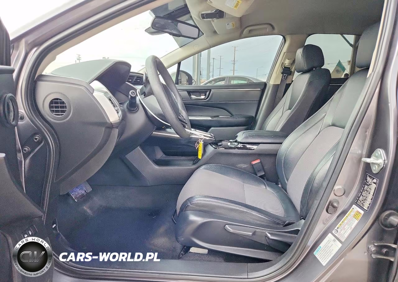 2018 Honda Clarity VIN:JHMZC5F12JC022284 - 7