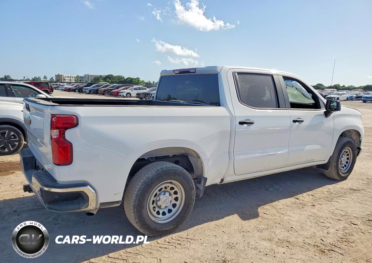 2024 Chevrolet Silverado K1500 VIN:1GCPDAEK1RZ240217 - 3