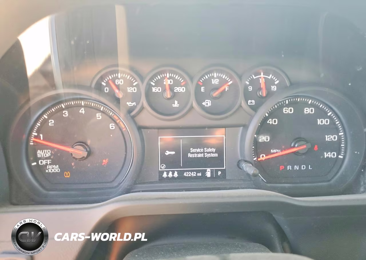 2024 Chevrolet Silverado K1500 VIN:1GCPDAEK1RZ240217 - 9