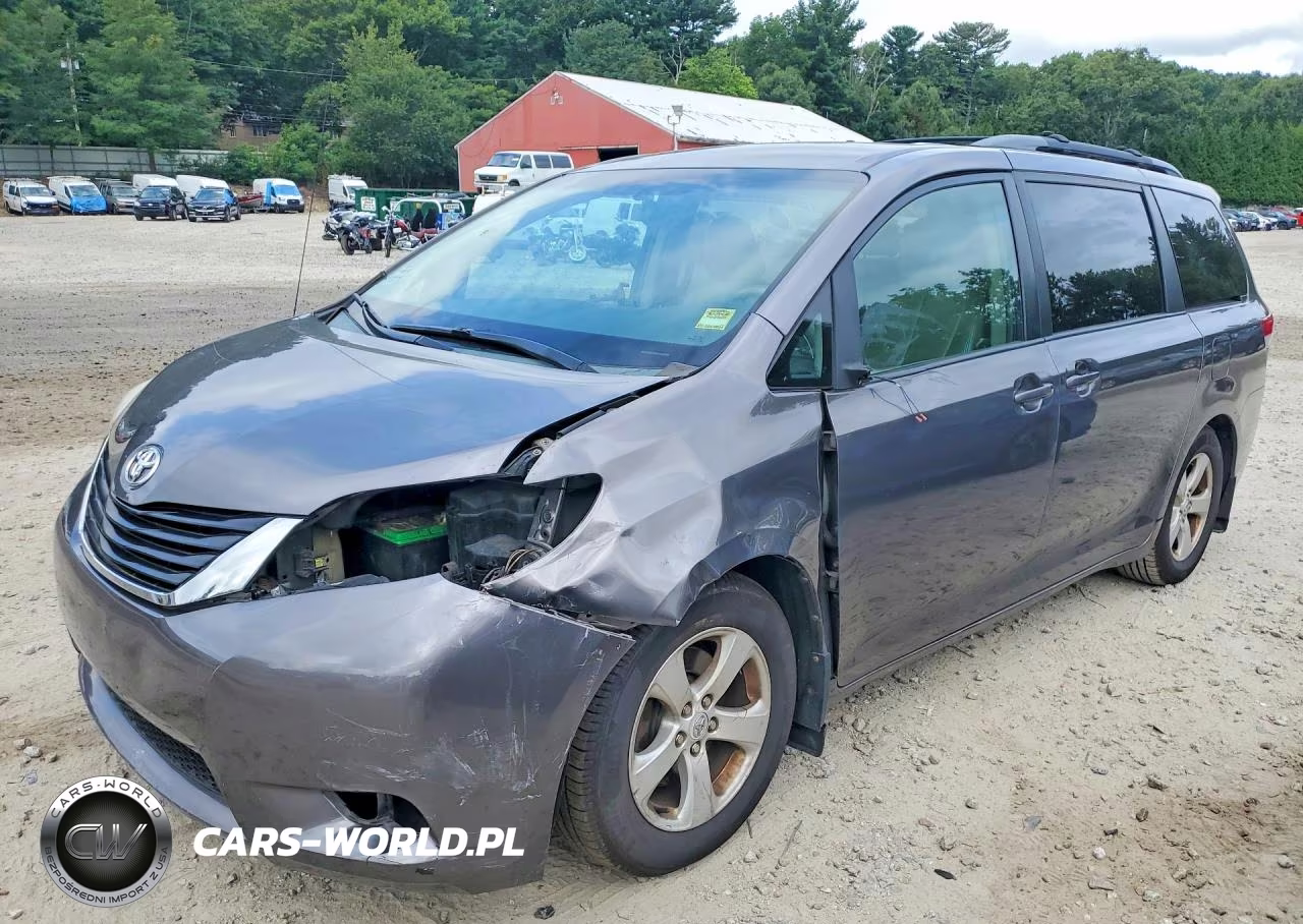 2011 Toyota Sienna Le
