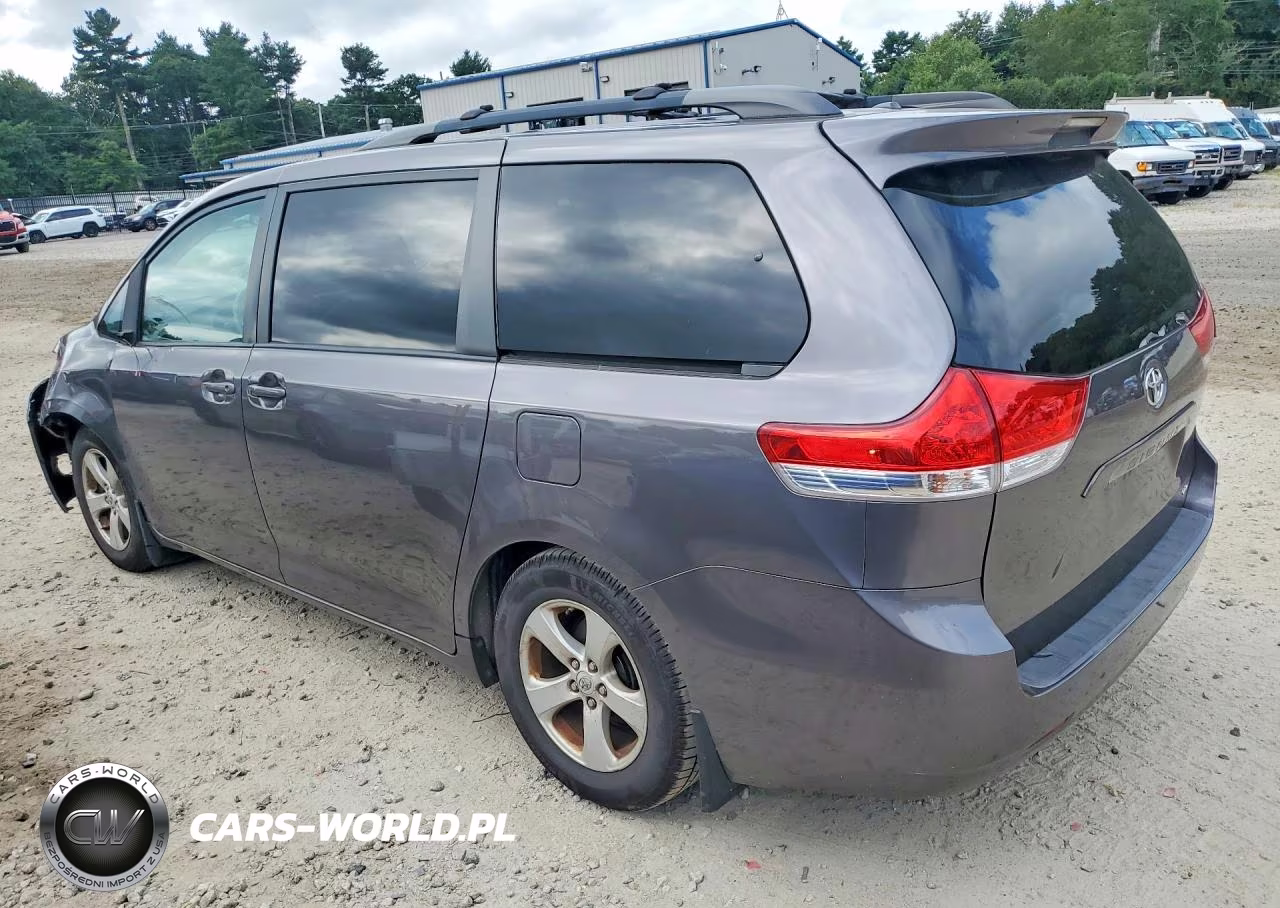 2011 Toyota Sienna Le VIN:5TDKK3DCXBS115455 - 2