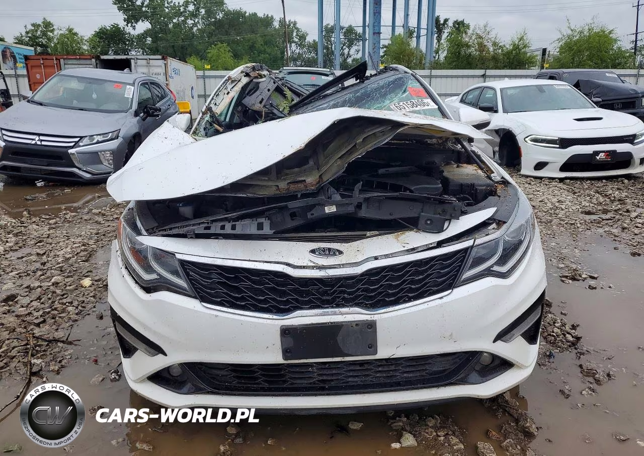 2019 Kia Optima S VIN:5XXGT4L32KG283148 - 5