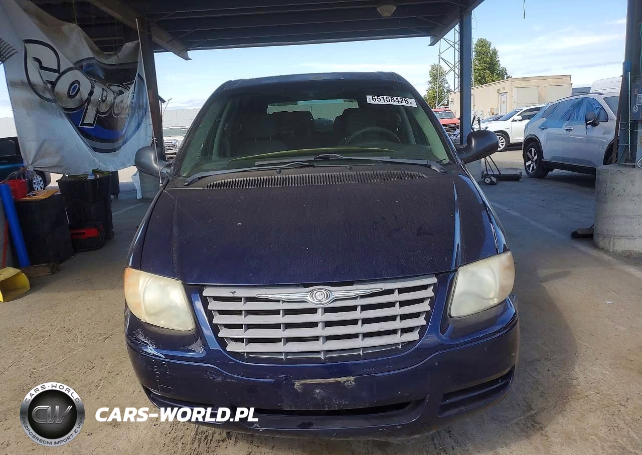 2006 Chrysler Town & Country VIN:1A4GP45R26B586751 - 5