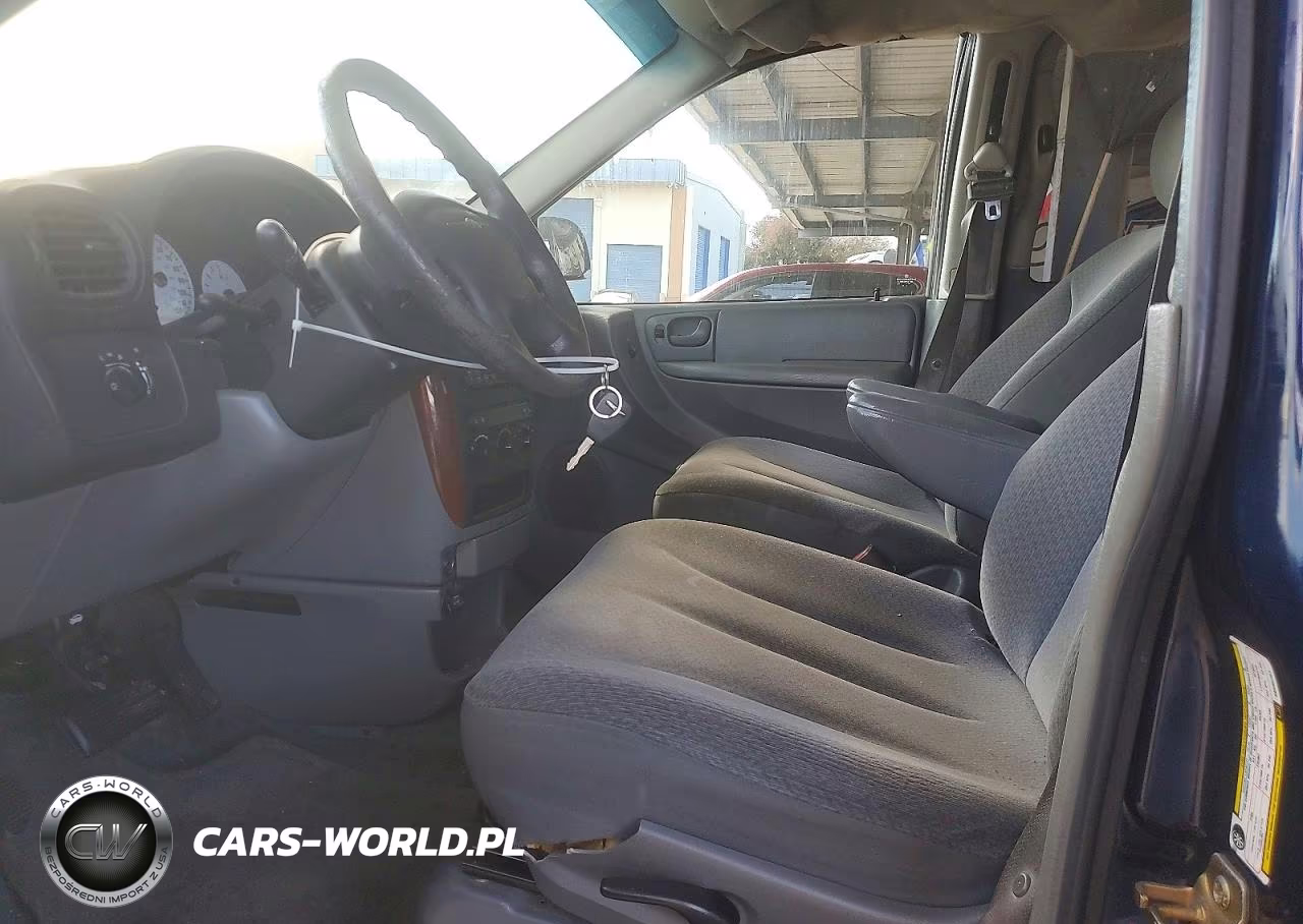 2006 Chrysler Town & Country VIN:1A4GP45R26B586751 - 7