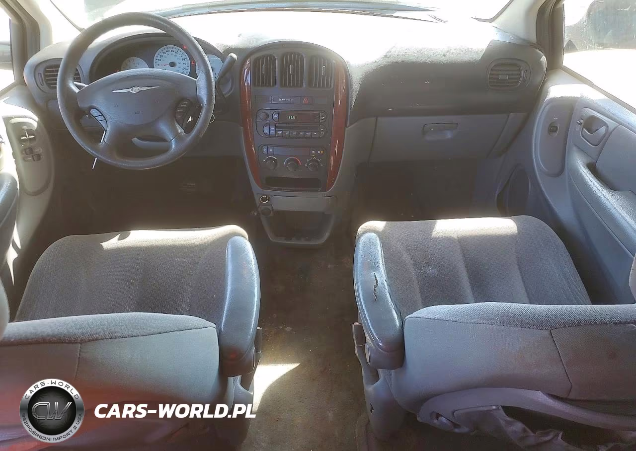 2006 Chrysler Town & Country VIN:1A4GP45R26B586751 - 8