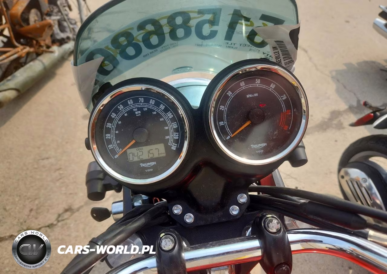 2012 Triumph Motorcycle Bonneville VIN:SMT900K14CT518212 - 7