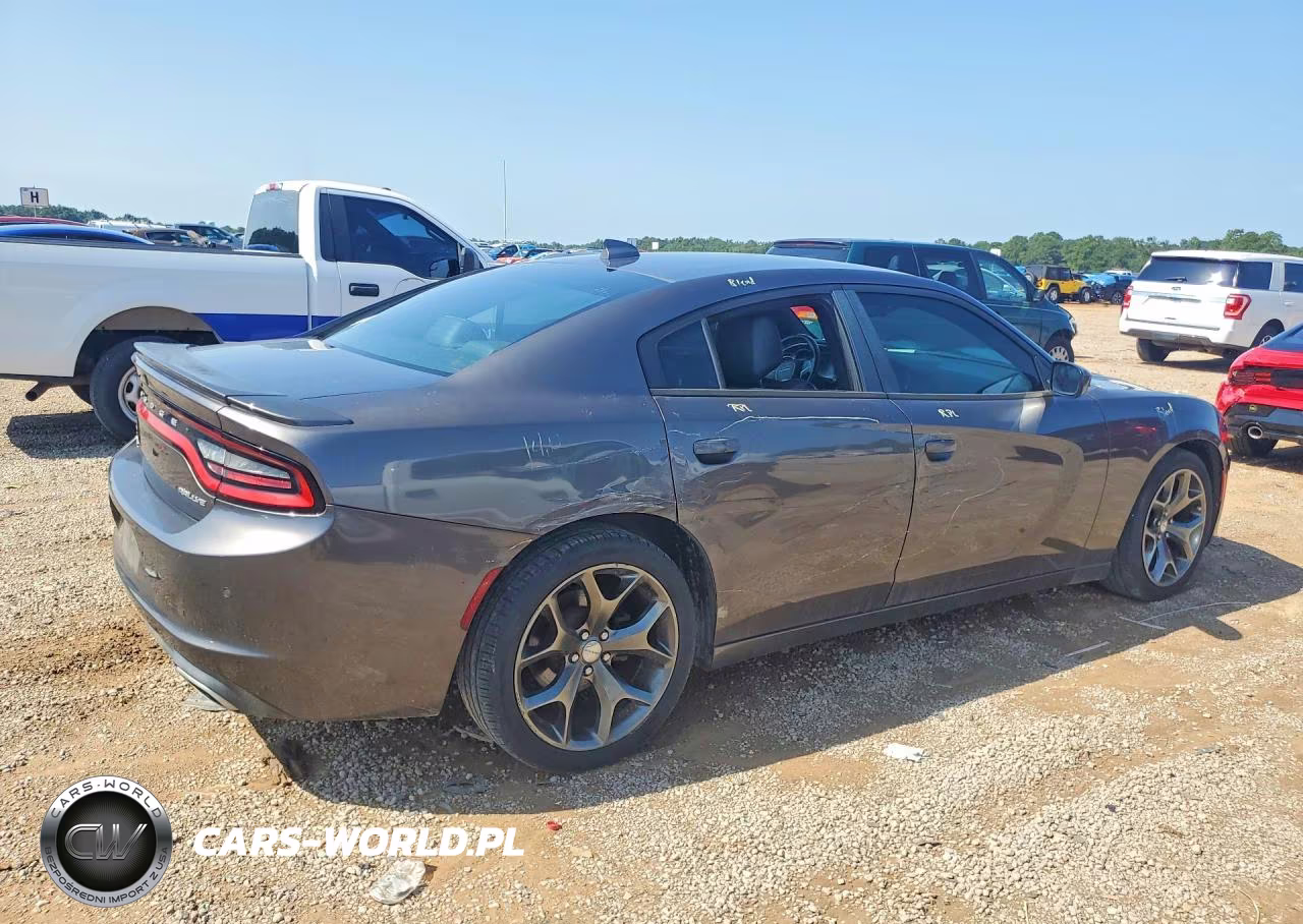 2015 Dodge Charger Sxt VIN:2C3CDXHG9FH852352 - 3