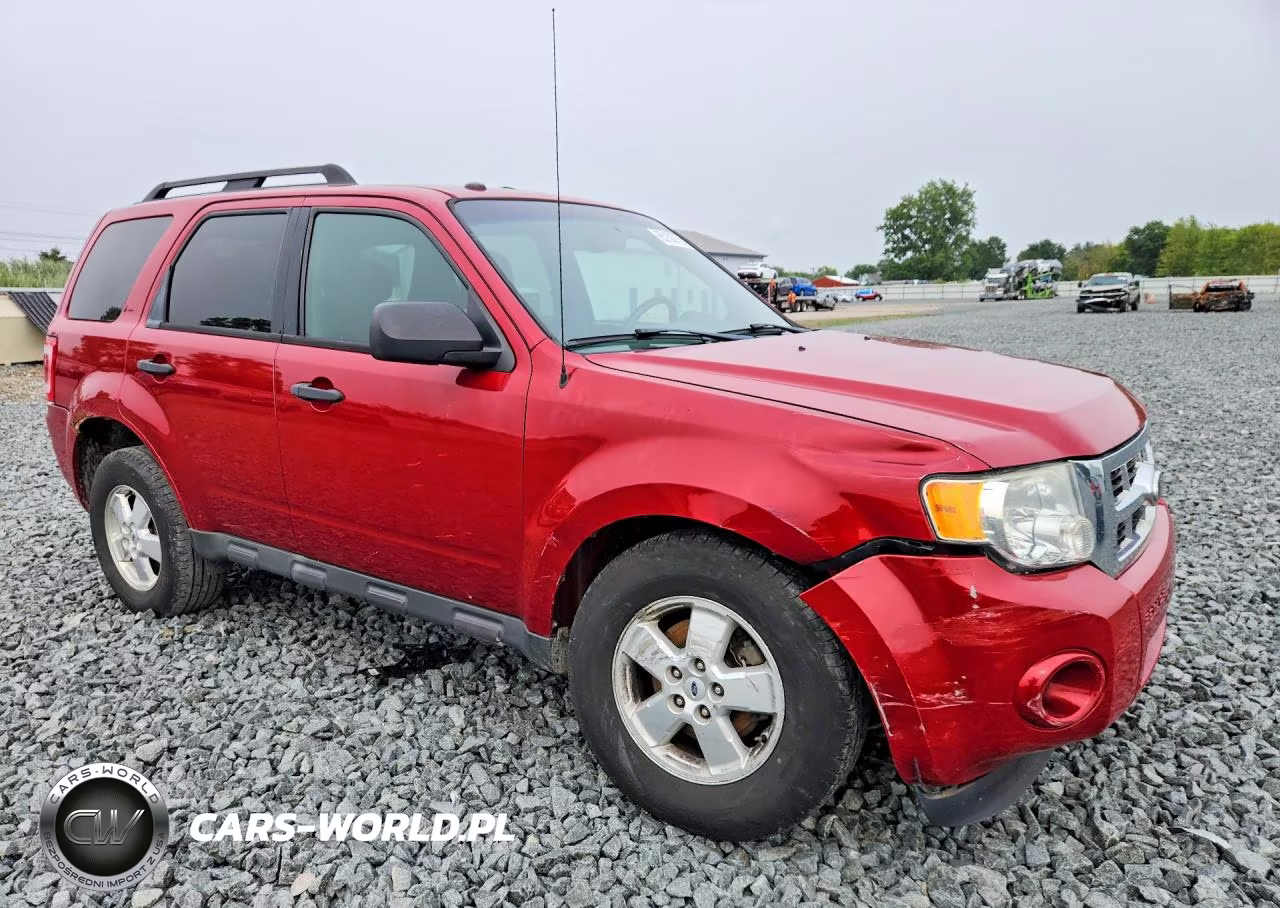 2010 Ford Escape Xlt VIN:1FMCU9DGXAKC30949 - 4